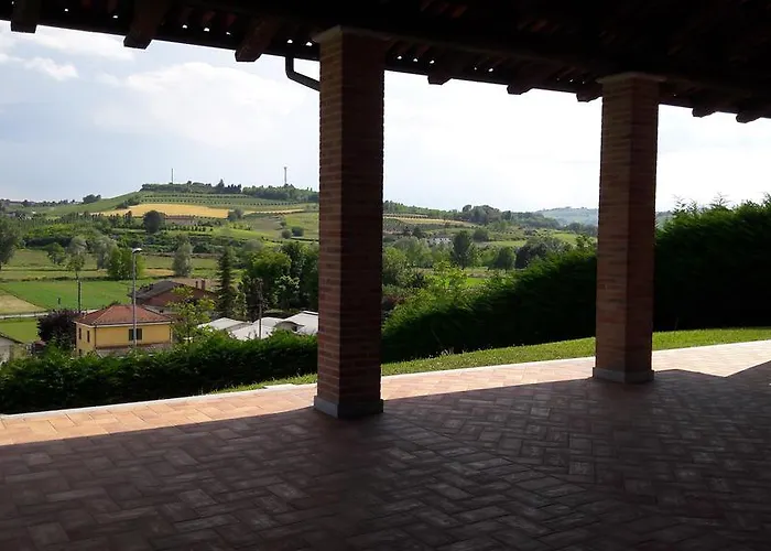 Sofia * Montegrosso dʼAsti